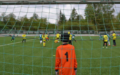 Schülerliga-Doppel auf heimischem Terrain